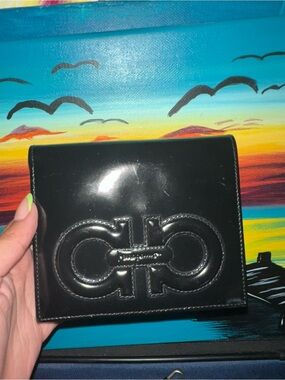 GUC Salvatore Ferragamo Black Patent Leather Bifold Wallet